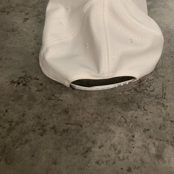 Jordan White Hat - Picture 2 of 4